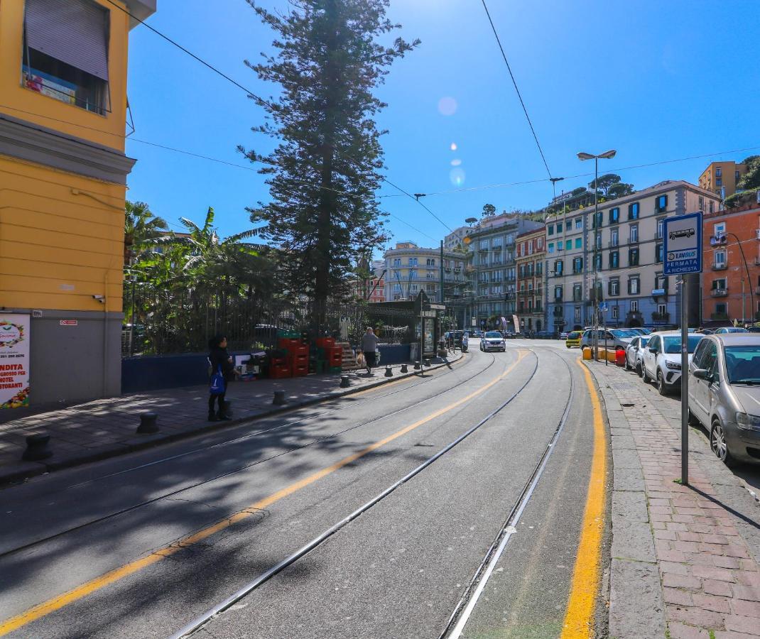 Casa Vacanze Mergellina 84 Chiaia, Stadio Maradona Lungomarecaracciolo Naples Luaran gambar